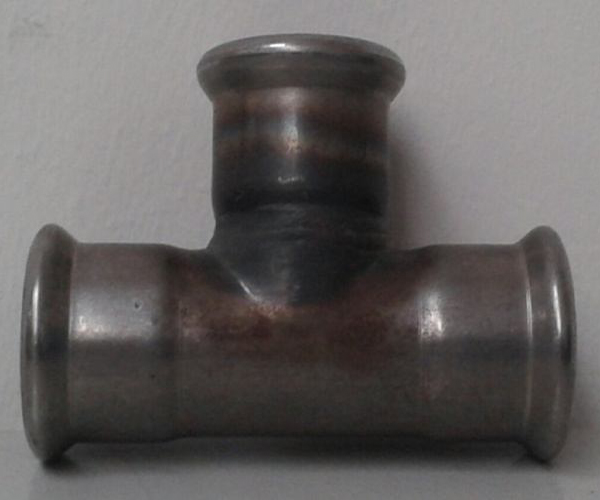 Handling and coupling of caps